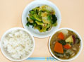 豚汁と白菜・キャベツ・ほうれん草の和え物と胚芽米ごはん