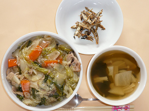 あんかけごはんと長芋・かぶのすまし汁