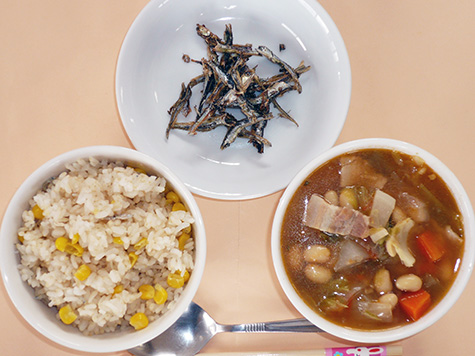 大豆のミネストローネとピラフ