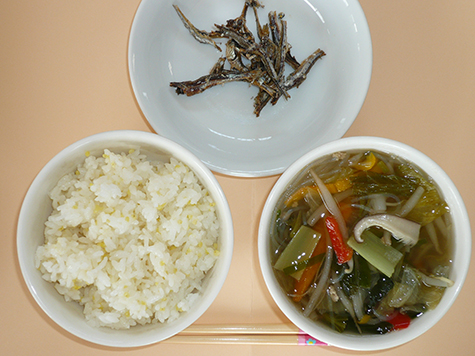 もちきびごはんと春雨スープ