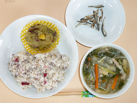 沢煮椀と栗きんとんとカリカリ梅ごはん