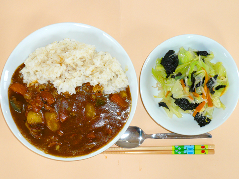 ズッキーニのカレーともやし・キャベツの和え物