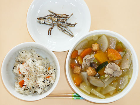 豚汁と混ぜご飯