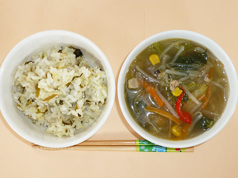 春雨スープと高菜ごはん