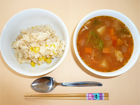ミネストローネスープとピラフ