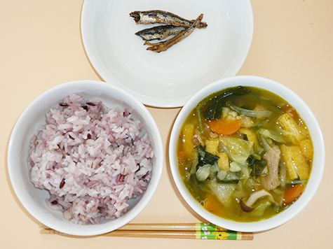 豚汁と赤米ごはん